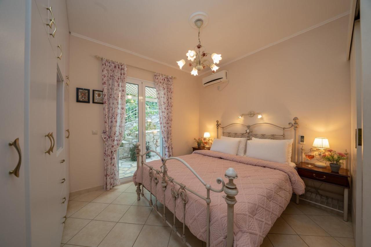Villa Private Close To Famous Myrtos With Private Boat! Agia Efimia
