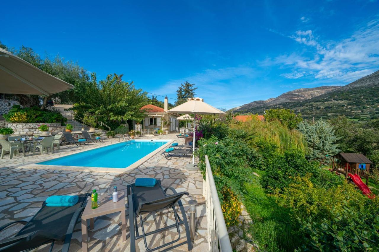 Villa Private Close To Famous Myrtos With Private Boat!